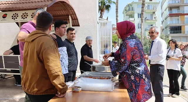 Finike’de Turizm Haftası kutlandı