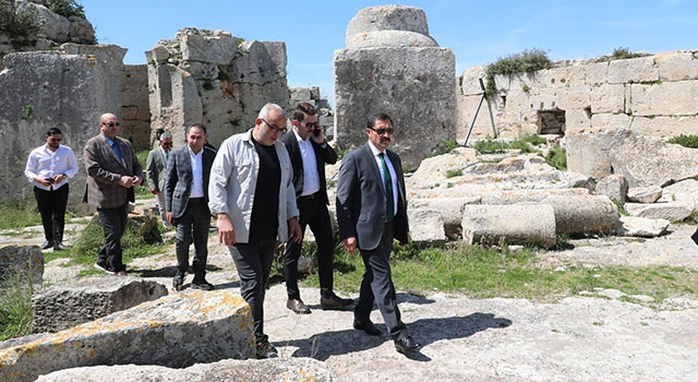 Hatay Valisi Mustafa Masatlı, St. Simon Manastırı’nda incelemelerde bulundu