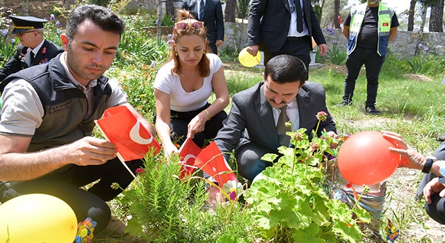 Hatay’da depremlerde hayatını kaybeden çocuklar 23 Nisan’da unutulmadı