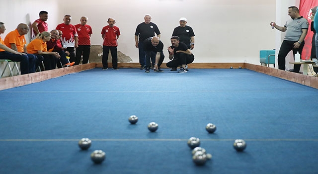 Huzurevi bocce takımları tatil yaptıkları Alanya’da turnuvada karşılaştı