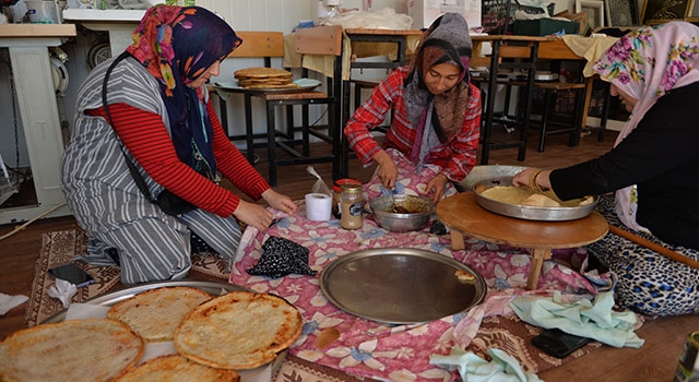 Kahramanmaraş’taki geçici barınma merkezlerinde bayram hazırlığı