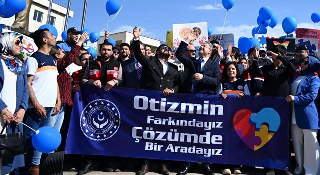 Otizm Farkındalığı İçin Yürüdüler