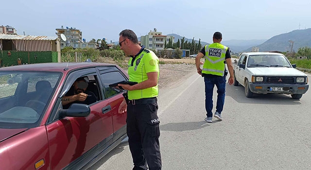 Samandağ’da trafik denetiminde 6 sürücüye ceza uygulandı