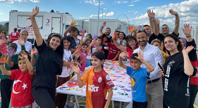 Öğrencilerden Konteyner Kente Ziyaret