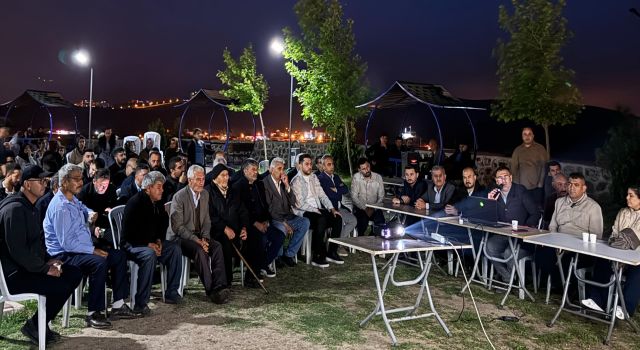 Başkan Uyutmaz, Tepe Mahallesi Sakinleriyle Yol ve Altyapı Çalışmalarını Görüştü