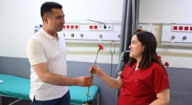 Başkan Olcar, Hemşirelerin Günlerini Kutladı