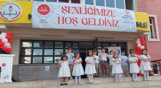 Hacı Nuri Çomu 4-6 Yaş Kur’an Kursu İlk Mezunlarını Verdi