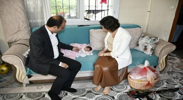 "Hoş Geldin Bebek" Projesiyle Ailelere Devlet Desteği