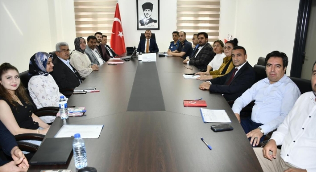 Kadirli’de Bağımlılıkla Mücadele Toplantısı Düzenlendi