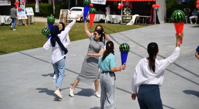 OKÜ'de Bahar Şenliği Renkli Görüntülere Sahne Oldu