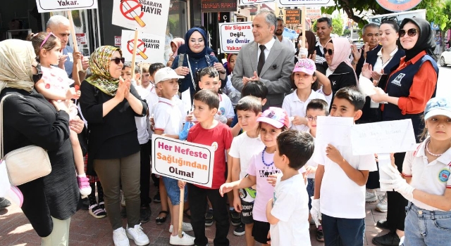 Osmaniye’de Miniklerden İzmarit Mesaisiyle Sigara Karşıtı Mesaj