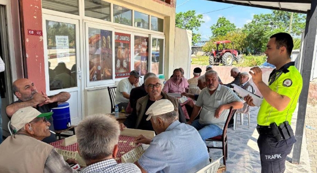 Sumbas’ta Polis Vatandaşı Bilgilendirmek İçin Sahada