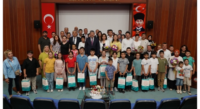 Bursluluk Sınavında Dereceye Giren Öğrenciler Ödüllendirildi
