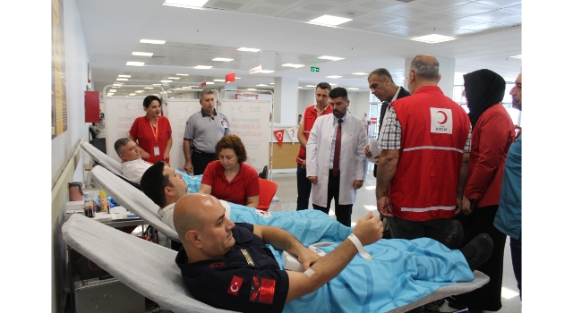 Osmaniye Devlet Hastanesi’nde Kan Bağışı Etkinliği Düzenlendi