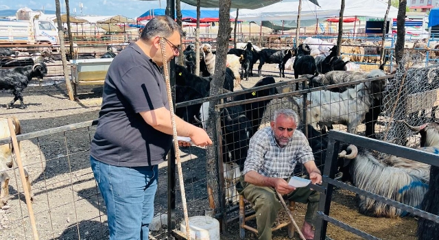 Osmaniye’de Kurban Pazarlarında Sağlık İçin Farkındalık Eğitimi