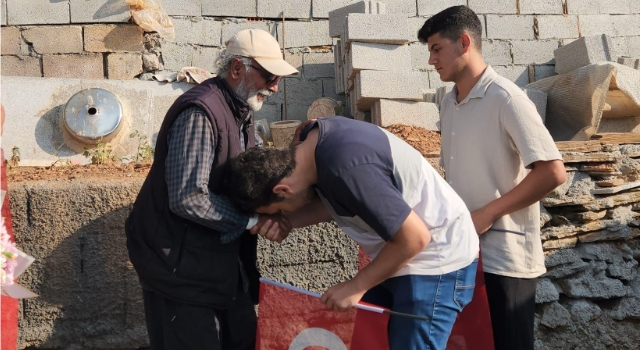 Osmaniyeli Gençlerden Madleen Aktivistinin Babasına Anlamlı Ziyaret