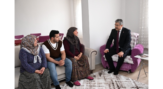 Vali Erdinç Yılmaz’dan Şehit Ailesine Anlamlı Ziyaret