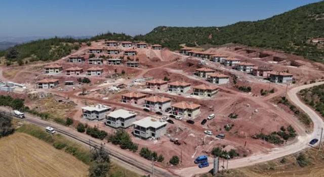 45 Gün İçinde 37 Deprem Konutları Teslim Edilecek