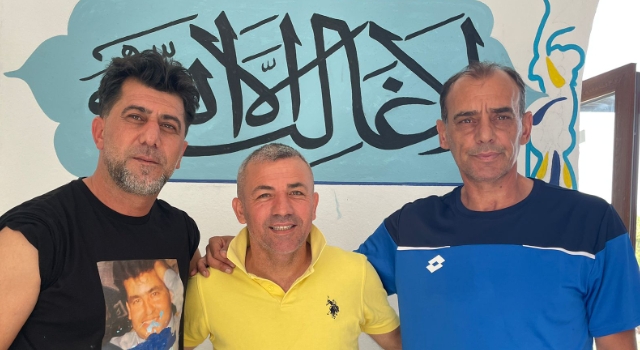 Eski Profesyonel Futbolcular Merhum Başkanın Vasiyetini Gerçekleştirdi