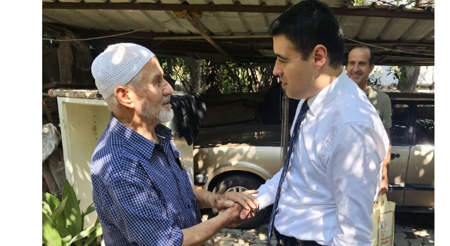 Kaymakam Özer Hac'dan Dönen Yaşlı Adamı Ziyaret Etti