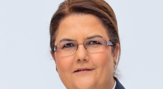 Memurlara Yarı Zamanlı Çalışma Müjdesi: Yanık'tan Açıklama