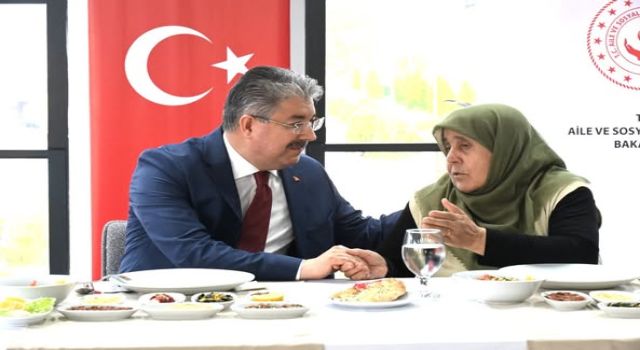 Osmaniye’de 15 Temmuz Şehit Aileleri ve Gaziler Onurlandırıldı