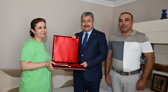 Vali Erdinç Yılmaz'dan Şehit Osman Cantürk Göl’ün Ailesine Ziyaret