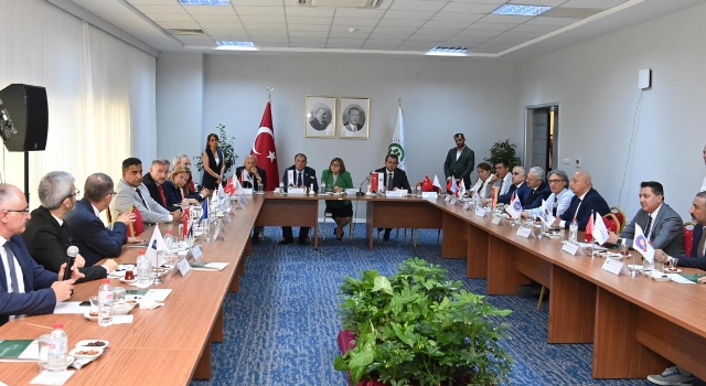 Gaziantep Bölgesel Kalkınma ve Akademik İş Birliği Buluşmasına OKÜ'de Katıldı