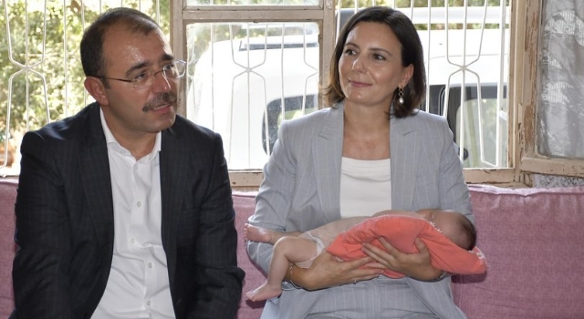 Kadirli’de yeni doğan bebeklere hoş geldin ziyareti
