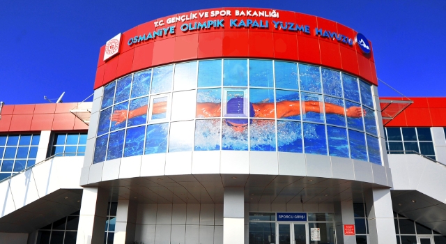 Osmaniye Olimpik Havuzu’nda tadilat çalışmaları sürüyor