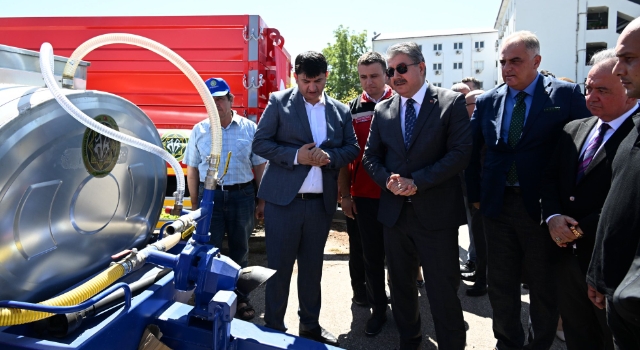 Osmaniye’de çiftçilere 50 römork ve sulama tankeri