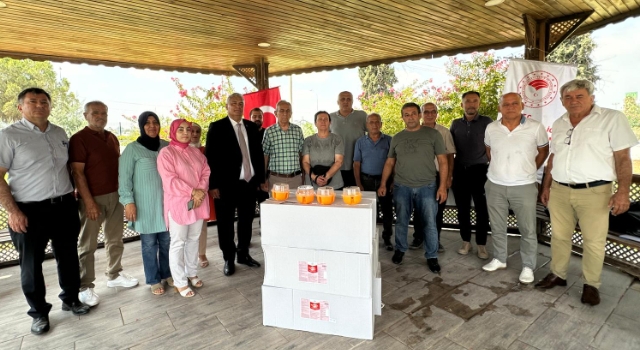 Osmaniye’de Çiftçilere Akdeniz Meyve Sineği Tuzağı Dağıtıldı