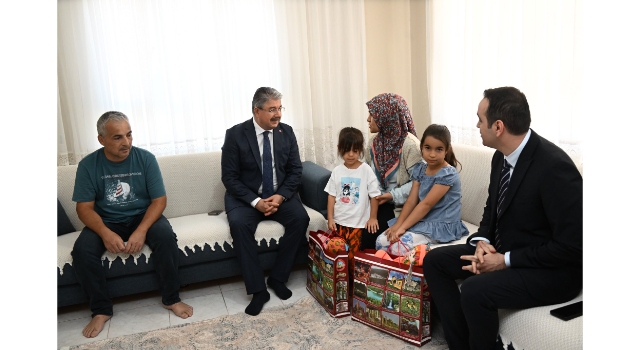 Vali Yılmaz, Ev Ziyaretleriyle Vatandaşların Yanında