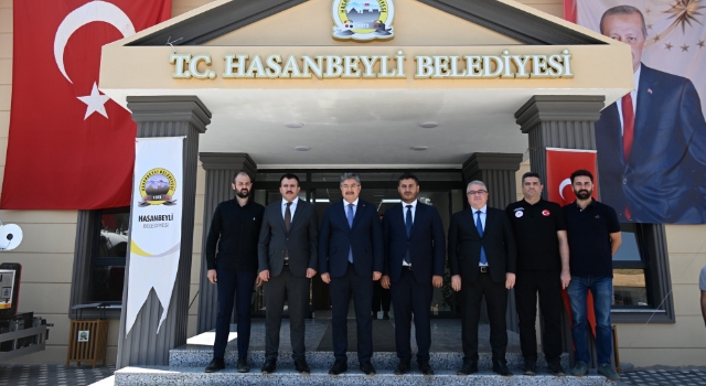 Vali Yılmaz, Hasanbeyli Belediye Binasını İnceledi