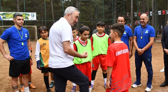 Zorkun Yaylasında Samet Aybaba Futbol Turnuvası Başladı
