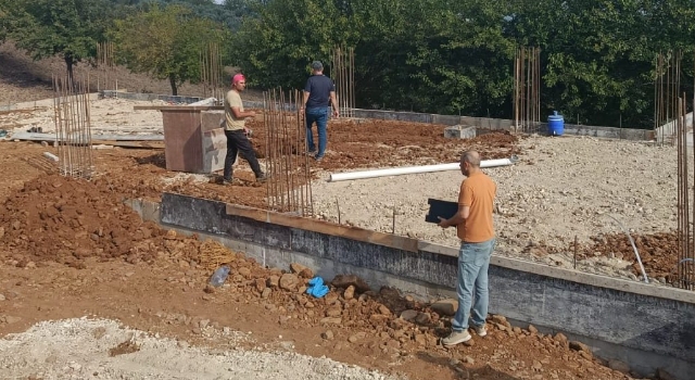 Ellek’te yüzde 50 hibeli zeytinyağı üretim projesi sürüyor