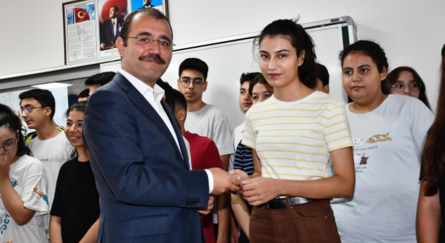 Kadirli’de LGS ve YKS şampiyonları altınla ödüllendirildi