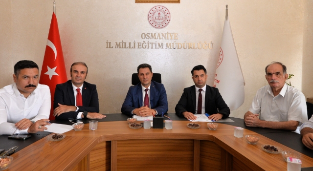 Osmaniye’de eğitim müfettişleri yeni dönem için toplandı