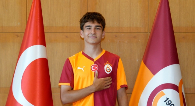 Osmaniyeli Genç Futbolcu Galatasaray Yolunda
