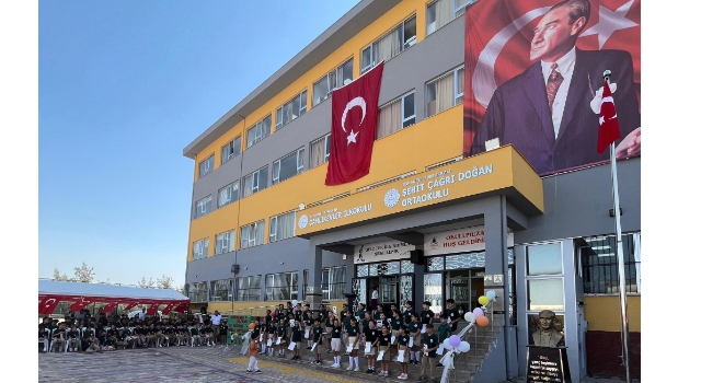Toprakkale’de İlköğretim Haftası törenle kutlandı