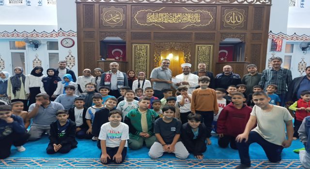 Öğrenciler Harçlıklarını Filistinli Kardeşlerine Bağışladı