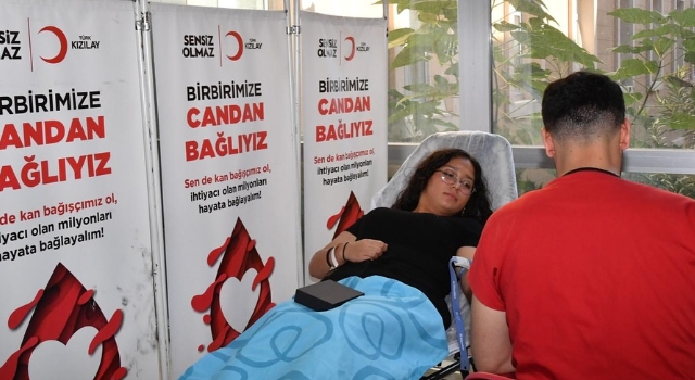 OKÜ’de Kızılay’ın Kan Bağışı Kampanyasına Yoğun İlgi