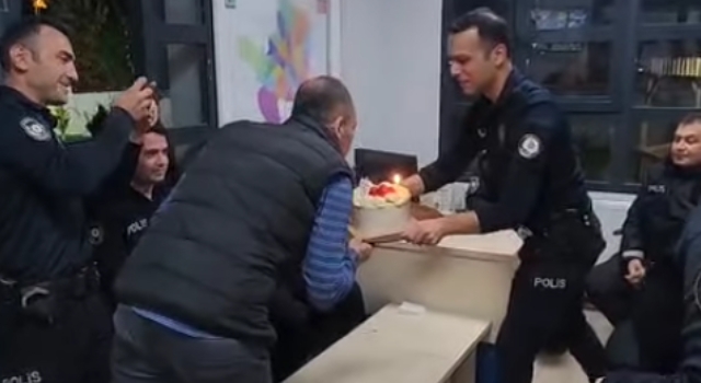 Sarıbuva, Karakolda Sürpriz Veda Kutlamasına Katıldı