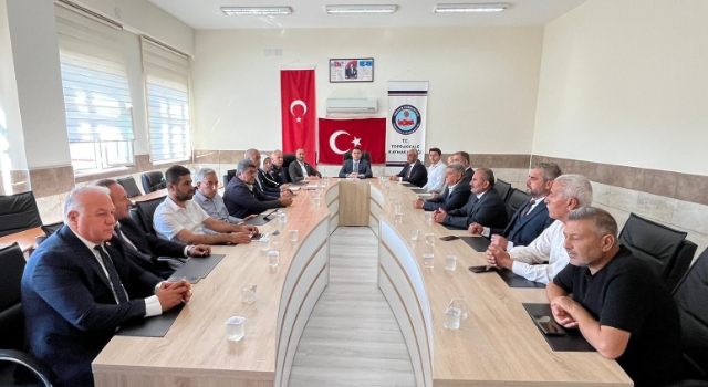 Toprakkale Kaymakamı Volkan Özer, Muhtarlarla Bir Araya Geldi