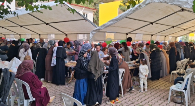 Bahçe’de Gazze’ye Destek Kermesi Düzenlendi