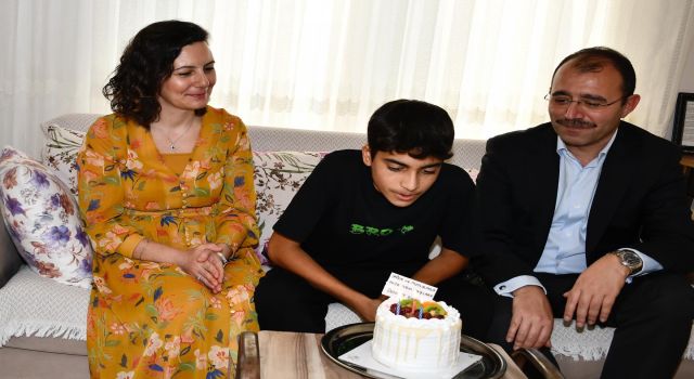 Kadirli’de “Yeter ki Sen Gülümse” Mutluluk Getirdi