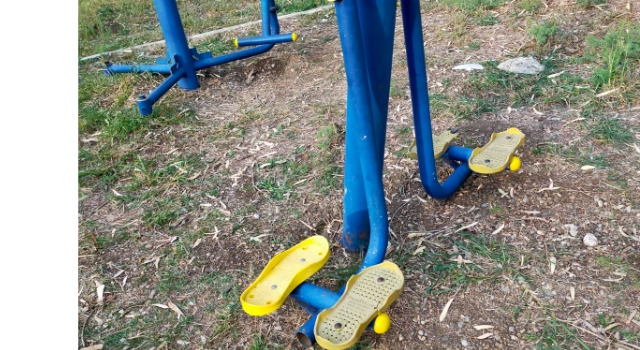 Köylüler parktaki spor aletlerinin yenilenmesini istiyor