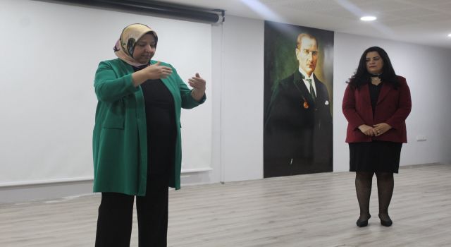 Osmaniye’de sağlık personeline işaret dili eğitimi