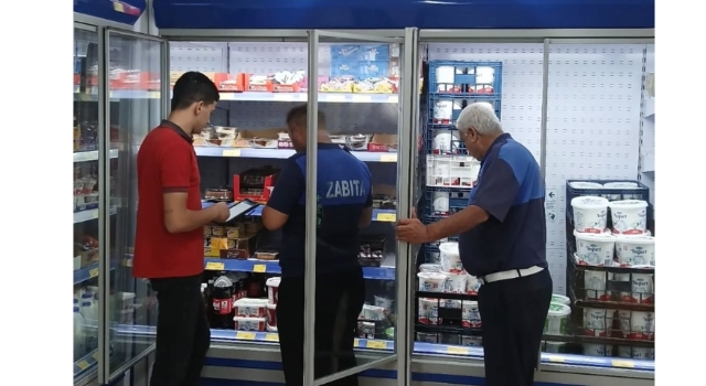 Toprakkale’de zabıta ekipleri gıda denetimi yaptı