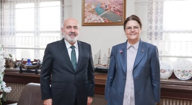 Yanık: İnsan Haklarında Kimseyi Geride Bırakmayız